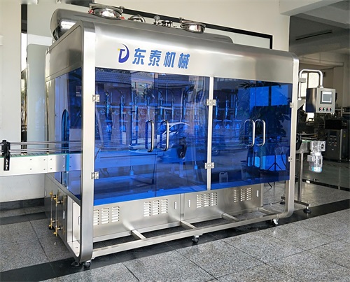 年終慶典，全自動(dòng)食用油灌裝機(jī)紅毯走秀
